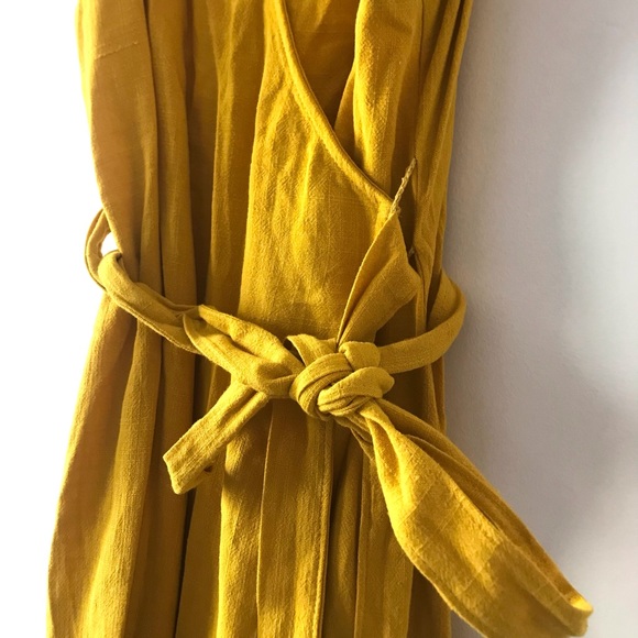 Universal thread bright yellow wrap dress Knee length size Medium - Picture 3 of 5